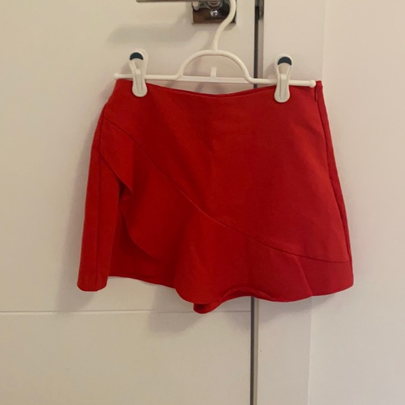 Zara red skirt/shorts - Picture 1 of 2